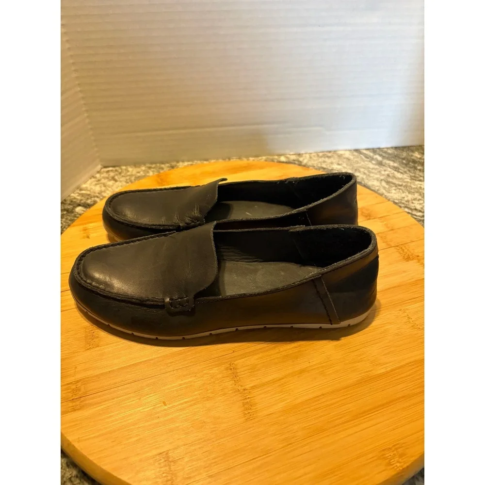 Frye Womens Black Leather Moc Toe Slip On Loafers Shoes 6.5M 3470312-BLK